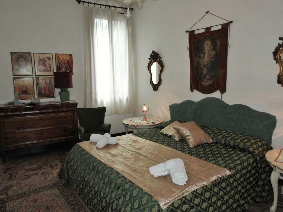 La Poetessa Apartment Венеция Екстериор снимка